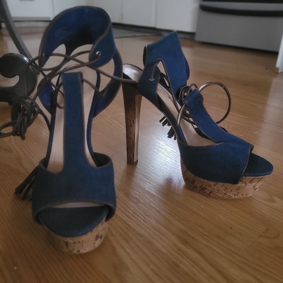 NWOT Adeline Lace Up Heel In Denim - Picture 8 of 9